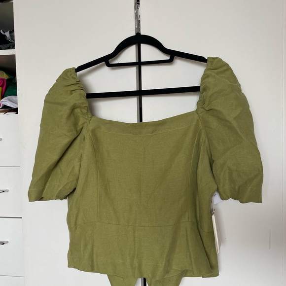 NWT Wilfred Aritzia Janine Peplum Linen Top - Moss Green - Picture 4 of 6